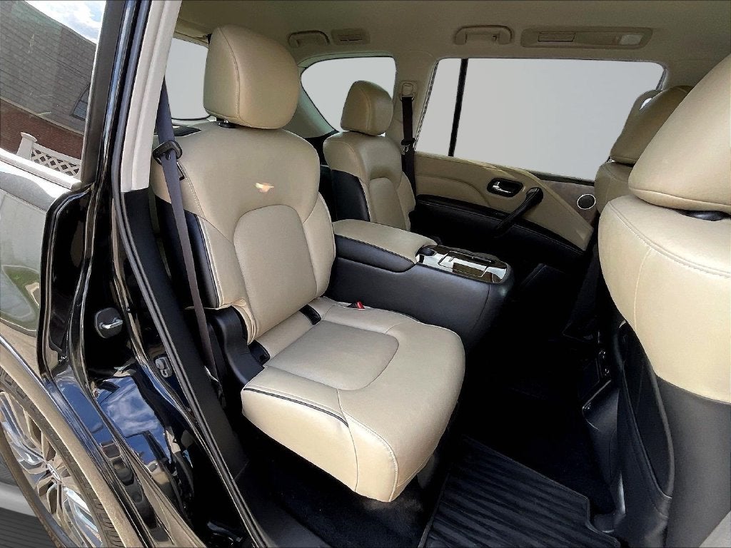 2023 INFINITI QX80 Premium Select