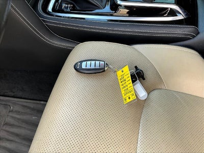 2023 INFINITI QX80 Premium Select