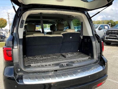2023 INFINITI QX80 Premium Select