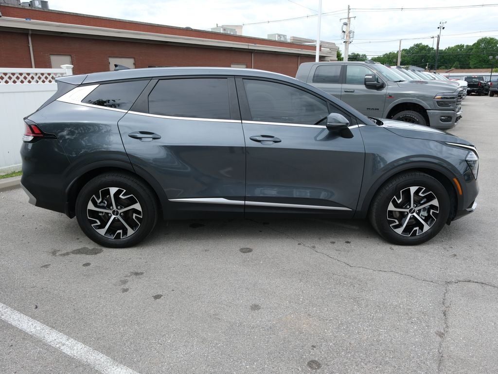2024 Kia Sportage EX