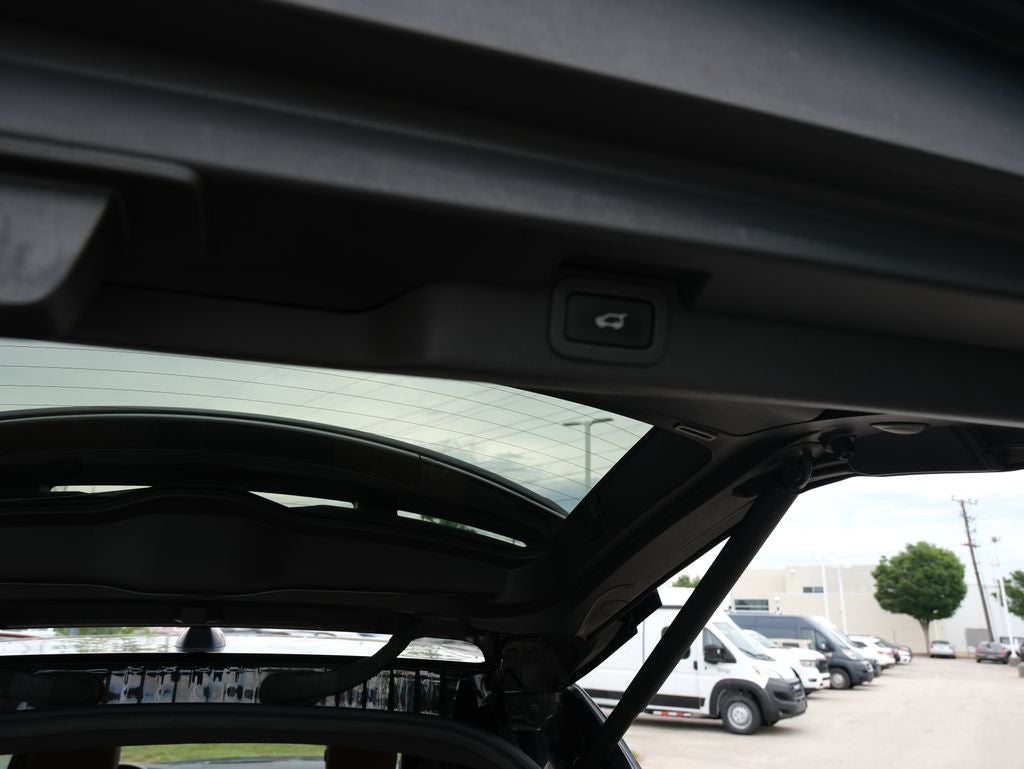 2020 Land Rover Discovery HSE