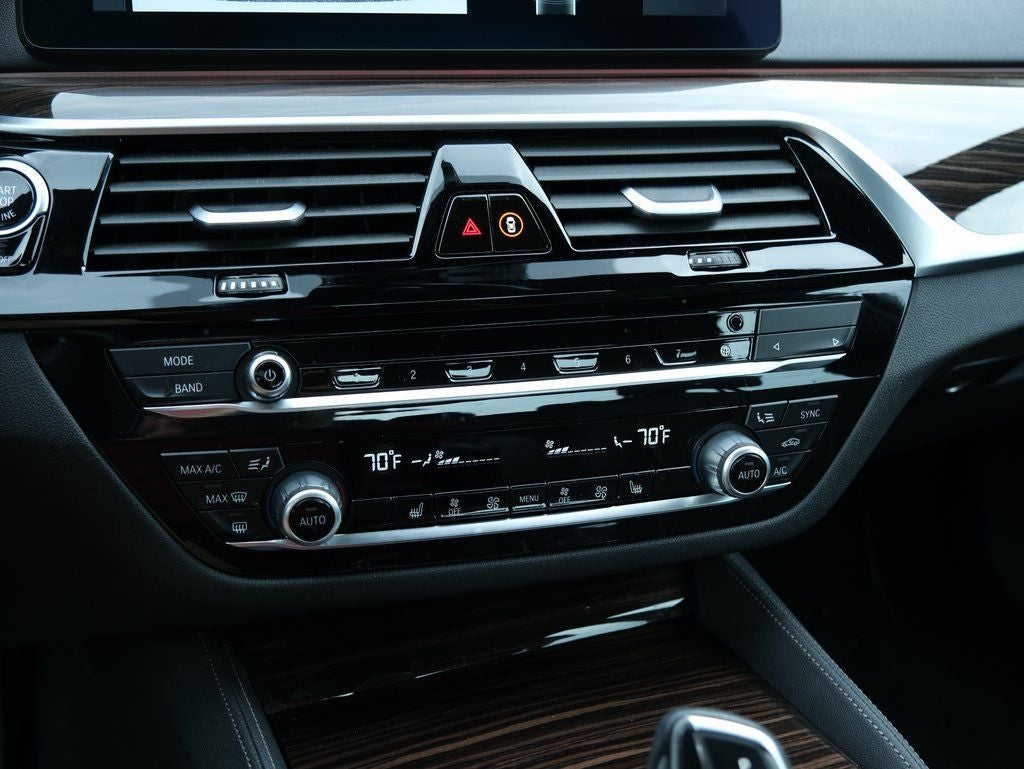 2023 BMW 5 Series M550i xDrive