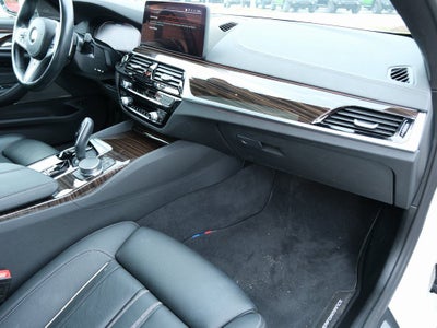 2023 BMW 5 Series M550i xDrive