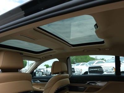 2022 BMW 7 Series 740i xDrive