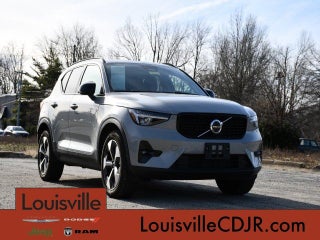 2025 Volvo XC40 Plus Dark Theme