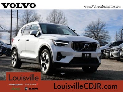 2025 Volvo XC40 B5 Plus Bright Theme