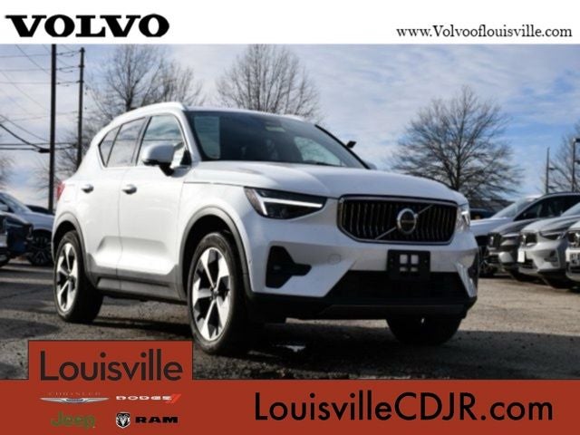 2025 Volvo XC40 B5 Plus Bright Theme