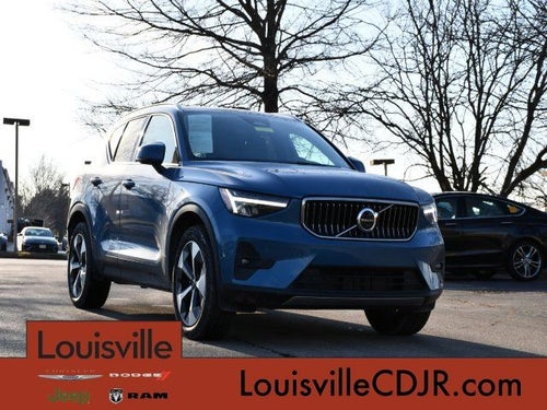 2025 Volvo XC40 B5 Plus Bright Theme