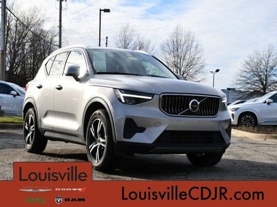 2025 Volvo XC40 B5 Core