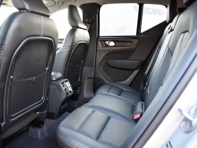 2025 Volvo XC40 B5 Core