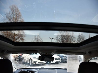 2025 Volvo XC40 B5 Core