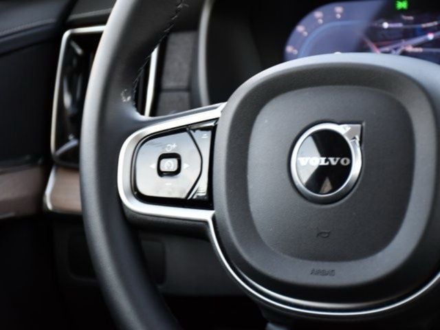 2025 Volvo XC90 B5 Plus 2025.5