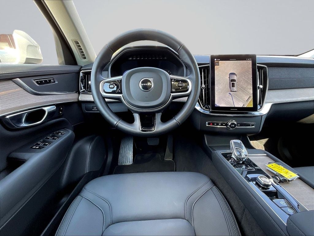 2025 Volvo XC90 B5 Plus 2025.5