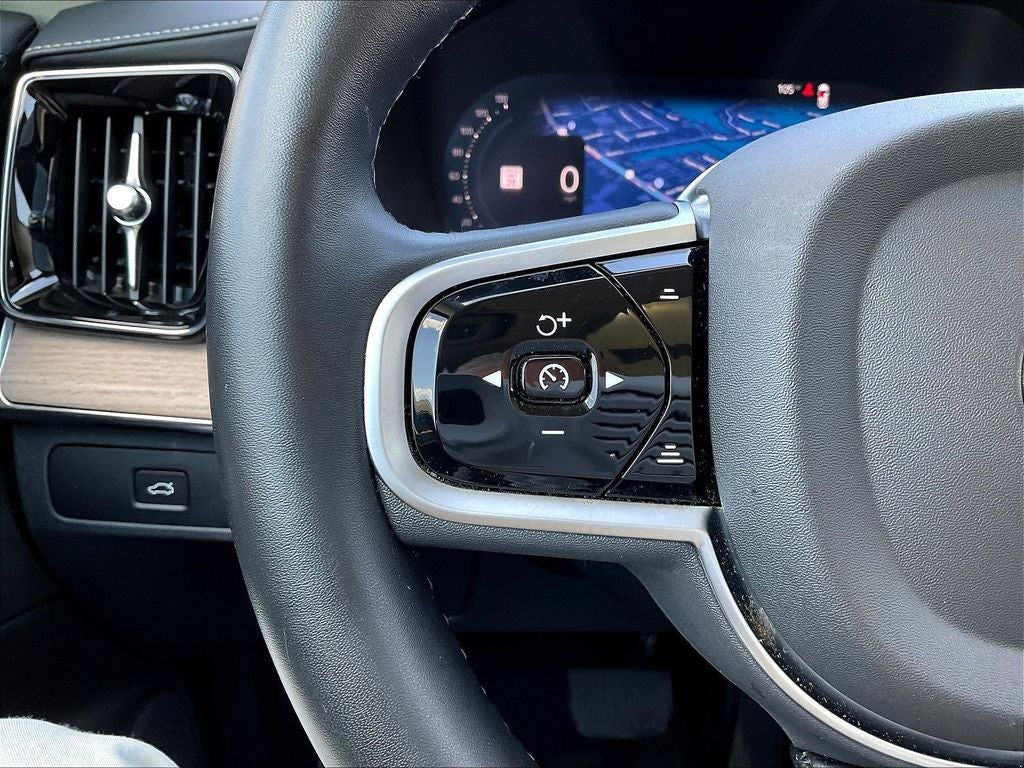 2025 Volvo XC90 B5 Plus 2025.5