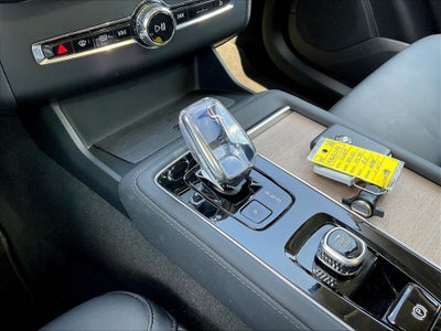 2025 Volvo XC90 B5 Plus 2025.5