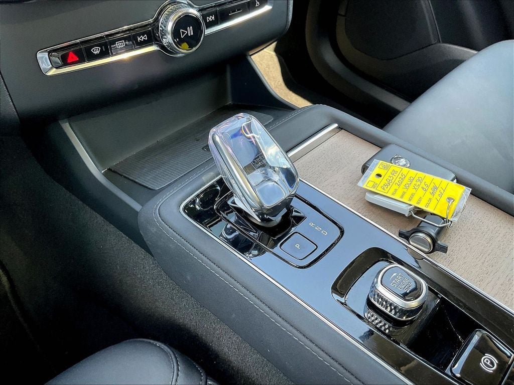 2025 Volvo XC90 B5 Plus 2025.5