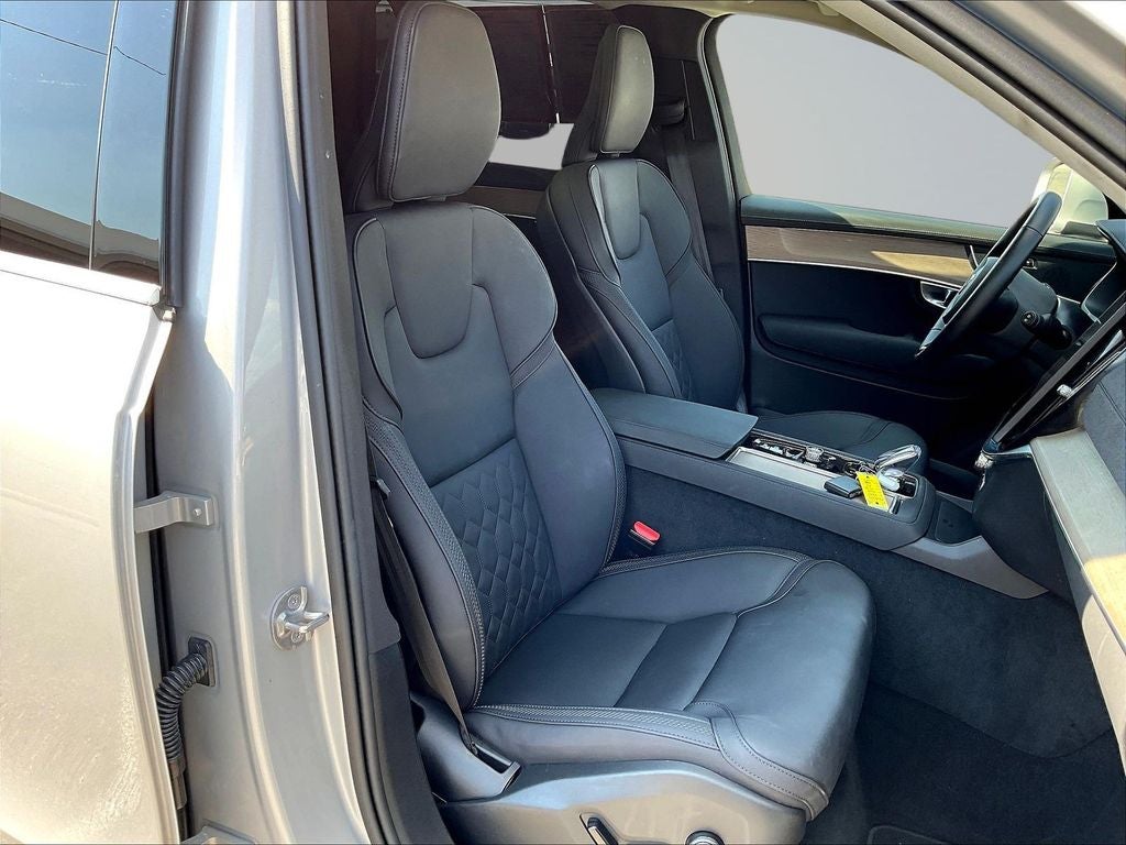 2025 Volvo XC90 B5 Plus 2025.5
