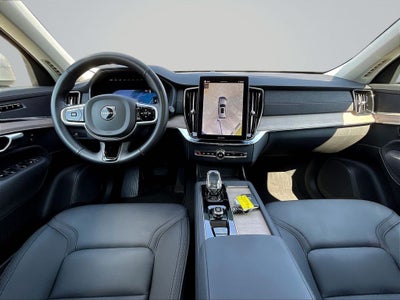 2025 Volvo XC90 B5 Plus 2025.5