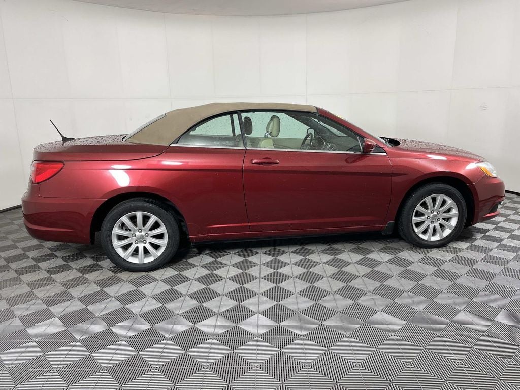 2014 Chrysler 200 Touring Convertible