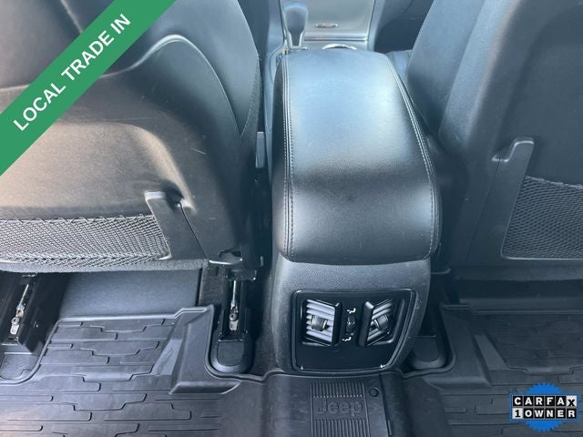 2019 Jeep Grand Cherokee Laredo E