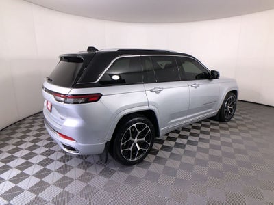 2022 Jeep Grand Cherokee Summit Reserve