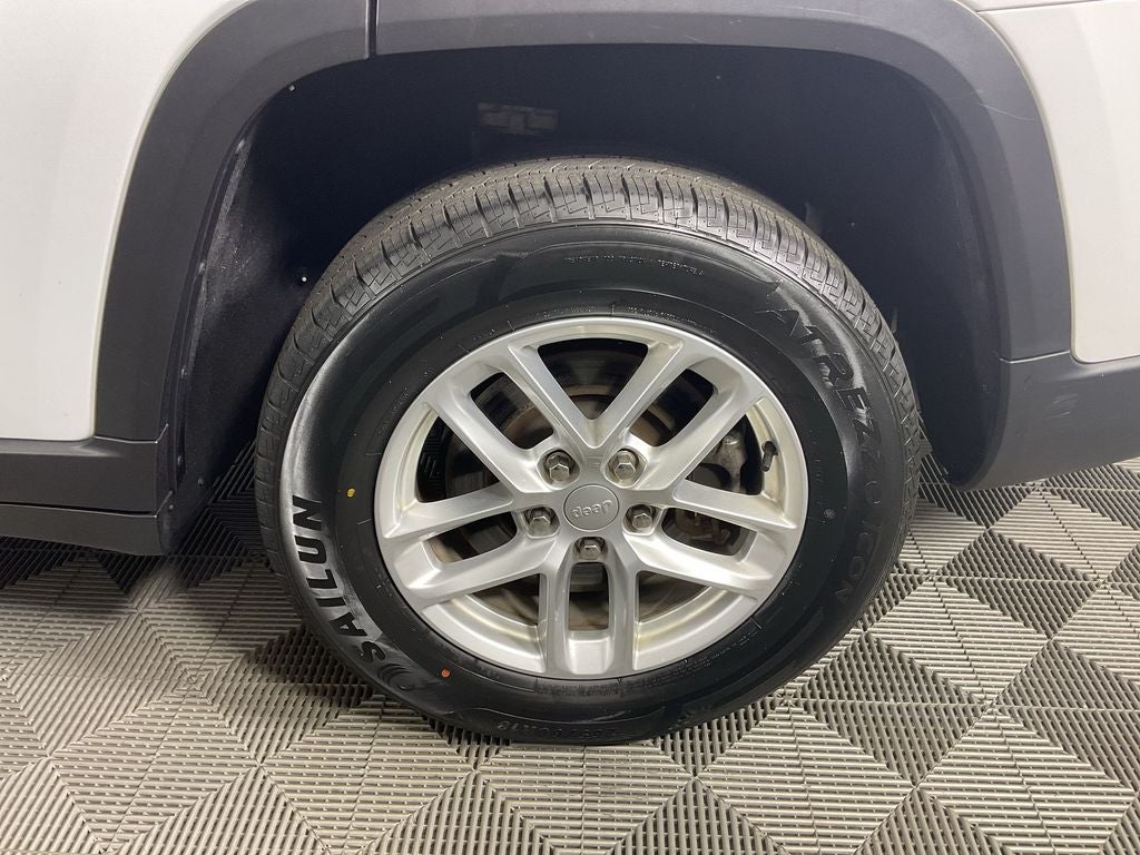 2022 Jeep Grand Cherokee L Laredo