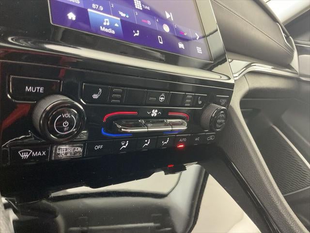 2022 Jeep Grand Cherokee L Laredo