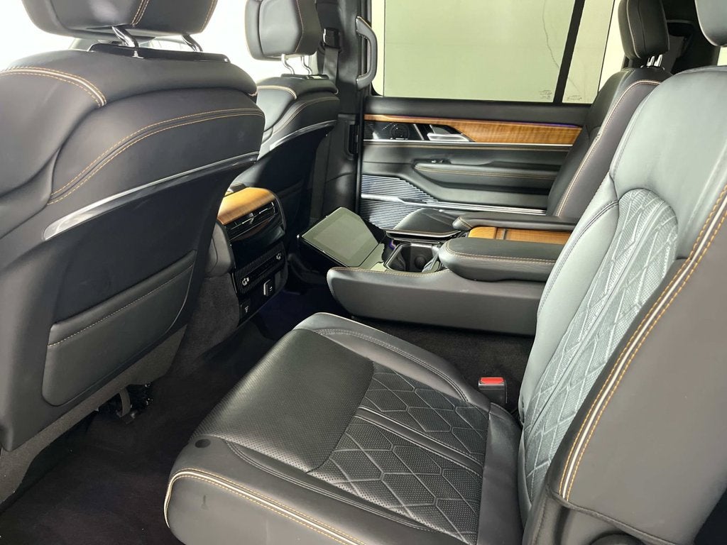 2024 Jeep Grand Wagoneer L Series III