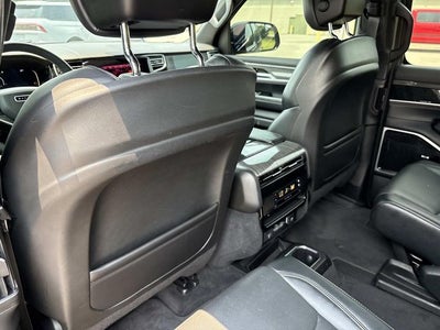 2022 Jeep Wagoneer Series III