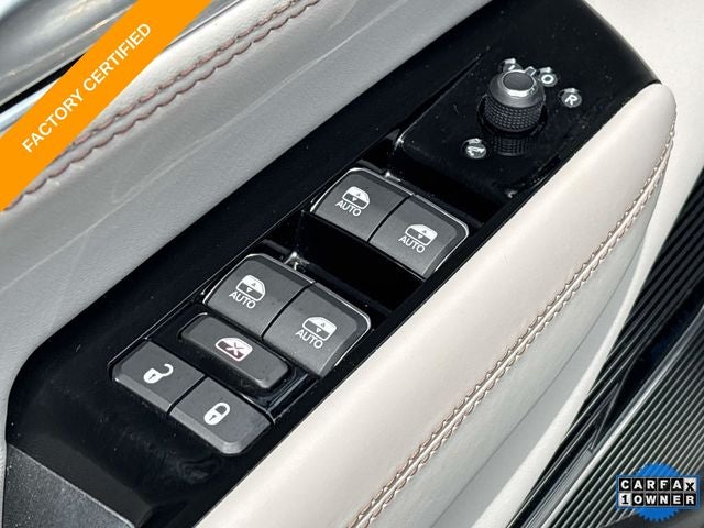 2023 Jeep Grand Wagoneer Base