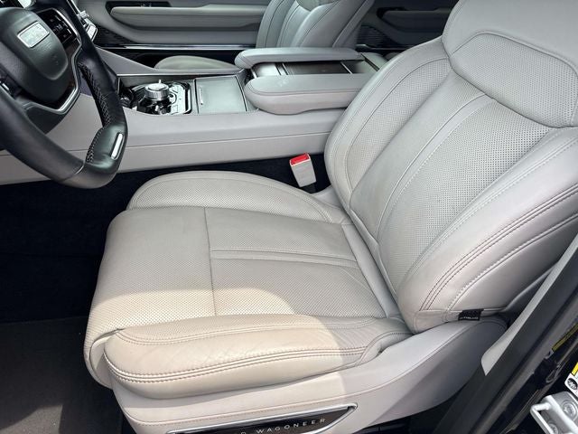 2023 Jeep Grand Wagoneer Base