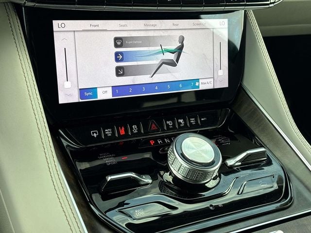 2023 Jeep Grand Wagoneer Base