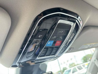 2023 Jeep Grand Wagoneer Base