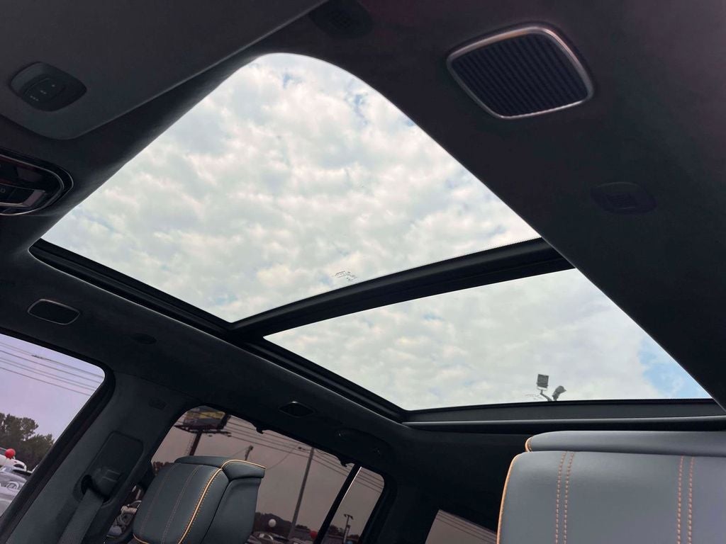 2022 Jeep Grand Wagoneer Series II