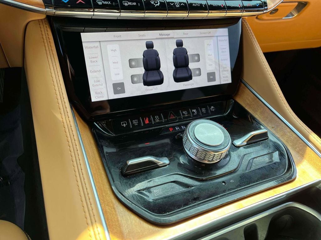 2022 Jeep Grand Wagoneer Series III
