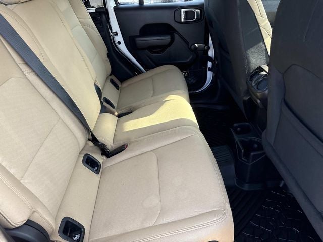 2022 Jeep Gladiator Sport