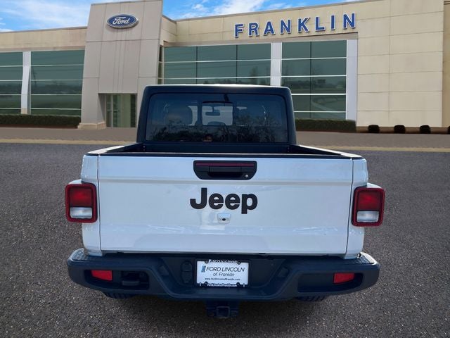 2022 Jeep Gladiator Sport