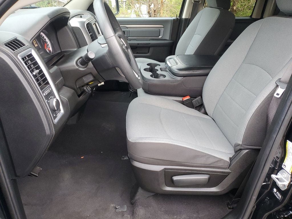 2024 RAM 1500 Classic SLT TRADESMAN