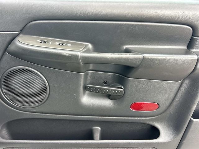 2002 Dodge Ram 1500 ST 120 WB