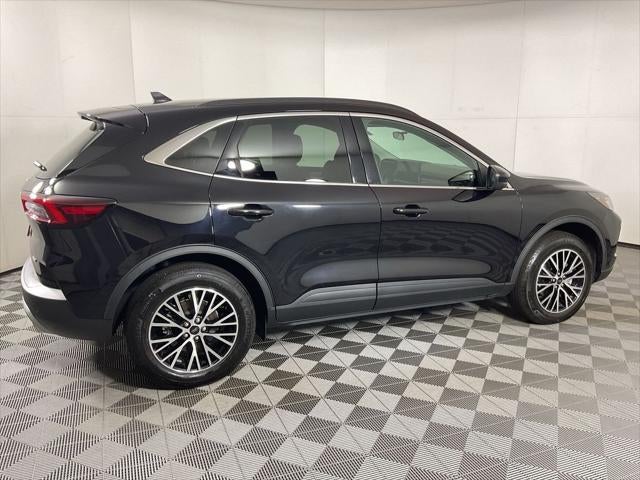 2025 Ford Escape Plug-In Hybrid Base