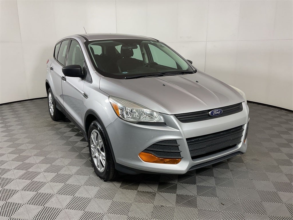 2016 Ford Escape S