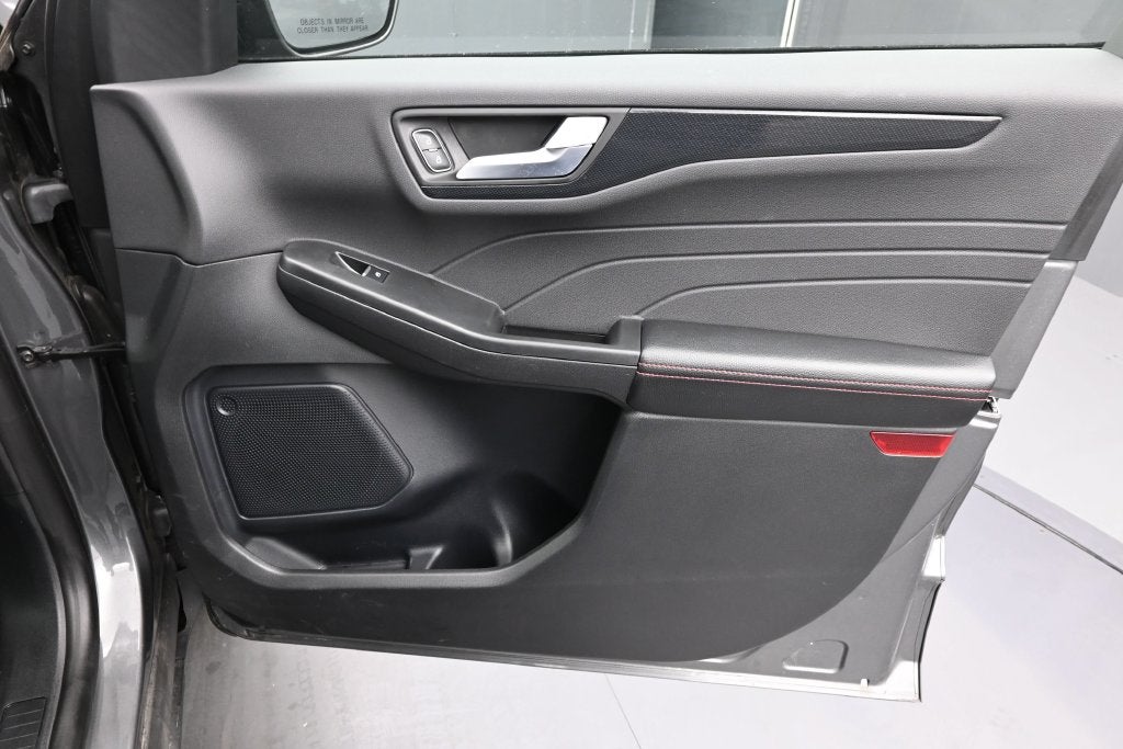 2025 Ford Escape Hybrid ST-Line
