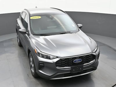 2025 Ford Escape Hybrid ST-Line