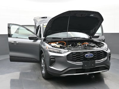 2025 Ford Escape Hybrid ST-Line