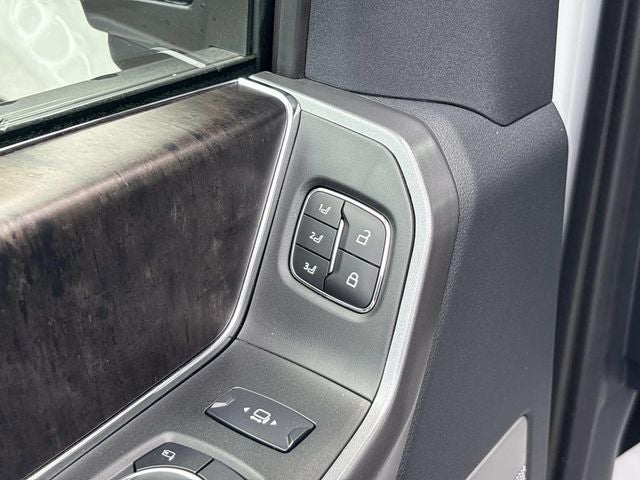 2025 Ford F-350SD Lariat