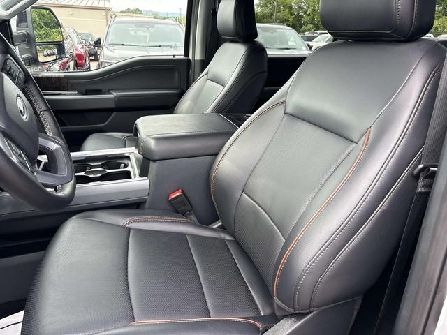 2025 Ford F-350SD Lariat