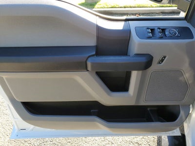 2022 Ford Super Duty F-350 SRW Pickup XL