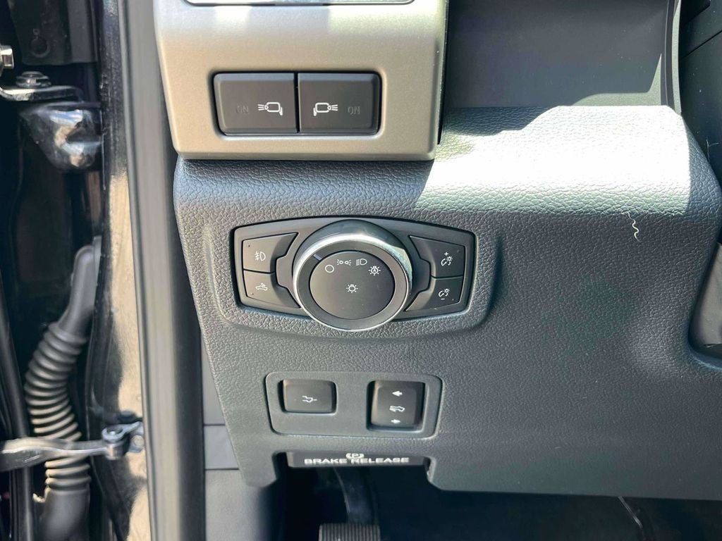 2022 Ford F-350SD Lariat
