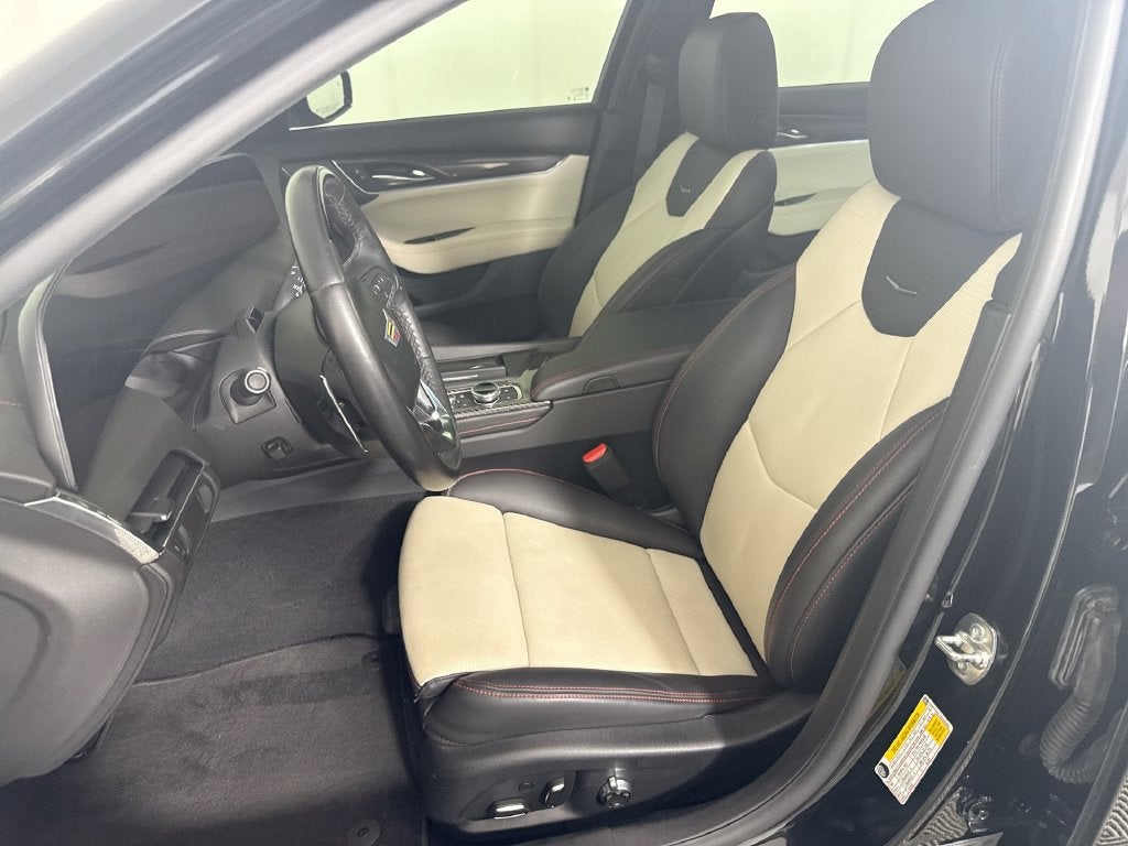 2025 Cadillac CT5 Sport