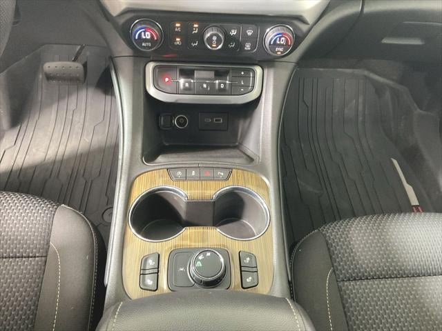 2022 GMC Acadia SLE